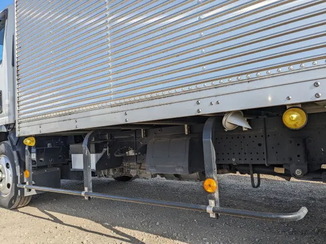 いすゞ エルフ 2RG-NNR88AN(2WD)の写真24