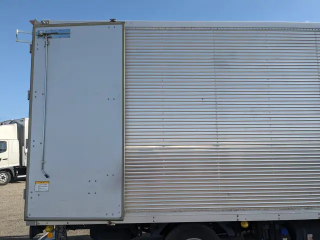 いすゞ エルフ 2RG-NNR88AN(2WD)の写真30