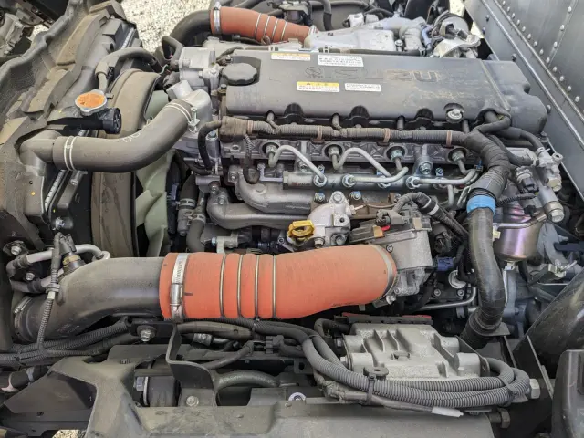 いすゞ エルフ 2RG-NNR88AN(2WD)の写真38