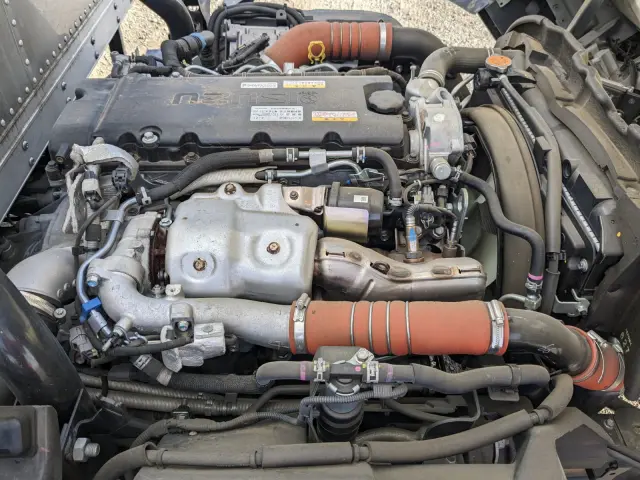 いすゞ エルフ 2RG-NNR88AN(2WD)の写真42