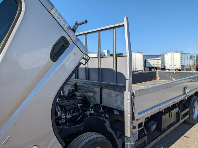 三菱 キャンター 2RG-FEAV0(2WD)の写真38