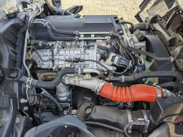 三菱 キャンター 2RG-FEAV0(2WD)の写真40