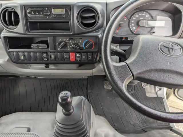 トヨタ ダイナ TKG-XZU655(2WD)の写真28