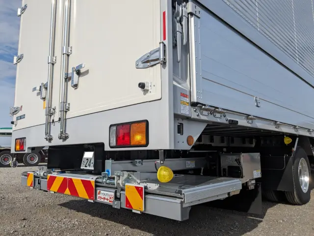 三菱 ファイター 2KG-FK65F(2WD)の写真6