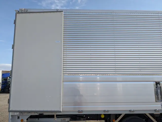 三菱 ファイター 2KG-FK65F(2WD)の写真33