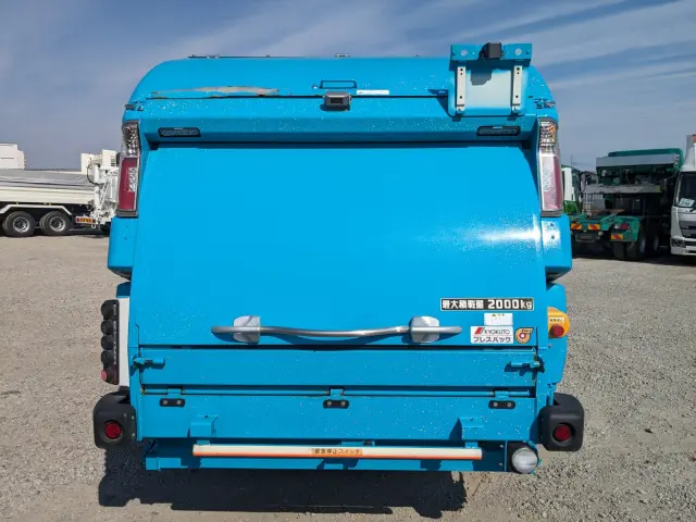 いすゞ エルフ TPG-NMR85AN(2WD)の写真5