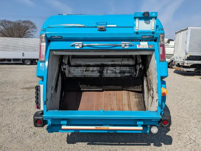 いすゞ エルフ TPG-NMR85AN(2WD)の写真9