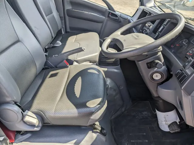 いすゞ エルフ TPG-NMR85AN(2WD)の写真28