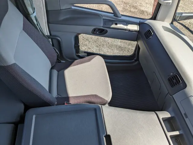 三菱 スーパーグレート QKG-FP54VDR(2WD)の写真34