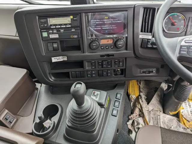 いすゞ ギガ 2PG-CYY77DU(6x4)の写真27