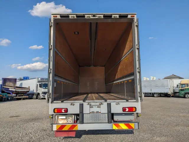 UD クオン 2PG-CD5CA(6x2)の写真8