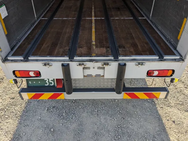 UD クオン 2PG-CD5CA(6x2)の写真9