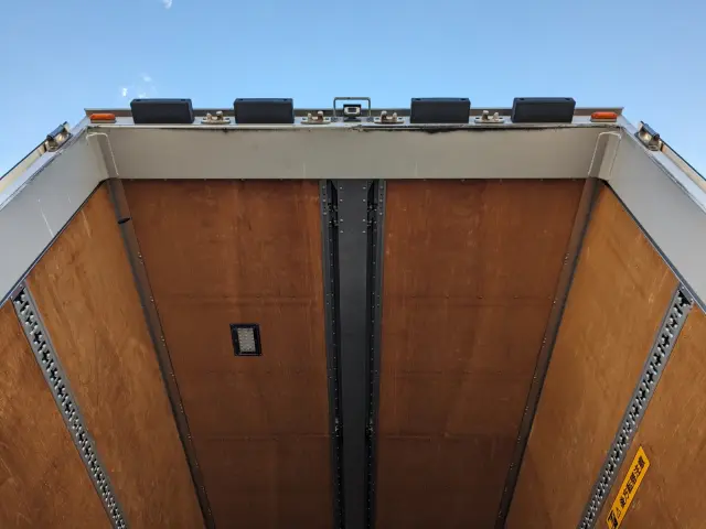 UD クオン 2PG-CD5CA(6x2)の写真10