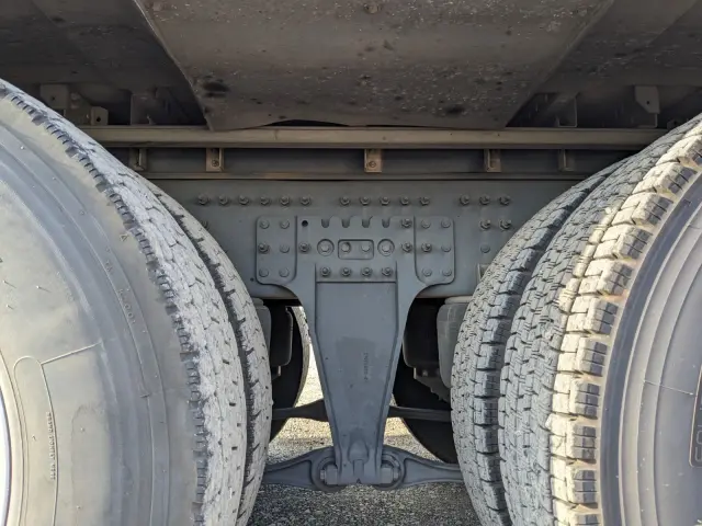 UD クオン 2PG-CD5CA(6x2)の写真33