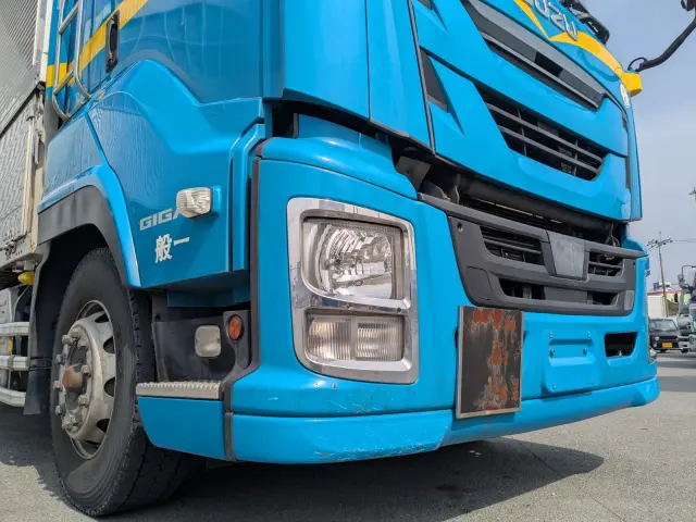 いすゞ ギガ QKG-CYL77B(6x2)の写真25