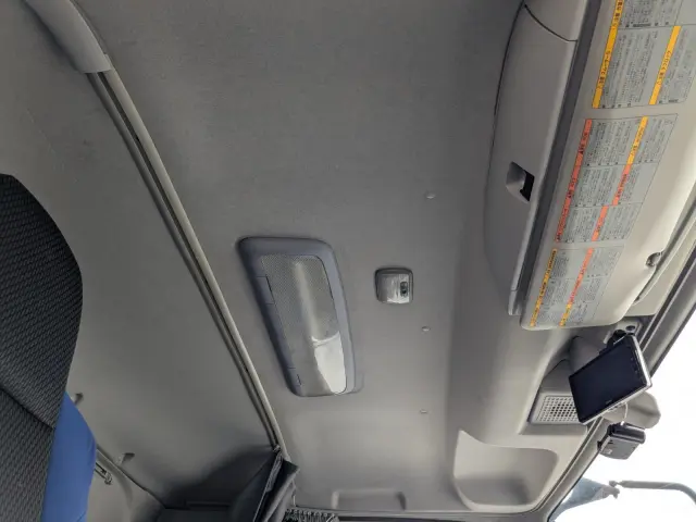 いすゞ ギガ QKG-CYL77B(6x2)の写真34