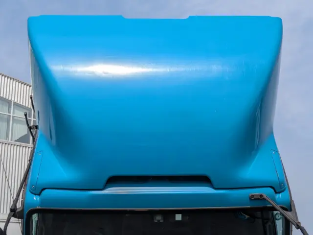 いすゞ ギガ QKG-CYL77B(6x2)の写真42