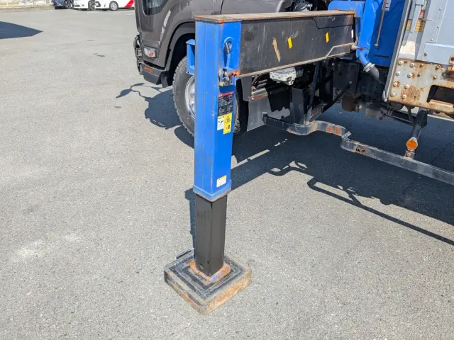 いすゞ フォワード TKG-FRR90S2(2WD)の写真33