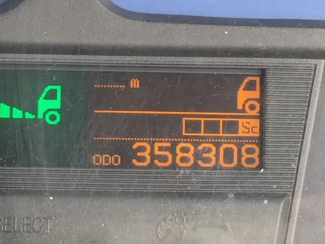 ＵＤ クオン QKG-GK6XAB(2WD)の写真23