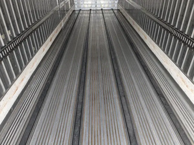 ＵＤ クオン QKG-CG5ZA(8x4)の写真25