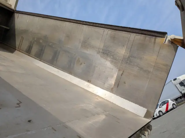 いすゞ ギガ QKG-CXZ77AT(6x4)の写真22