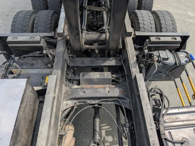 いすゞ ギガ QKG-CXZ77AT(6x4)の写真30