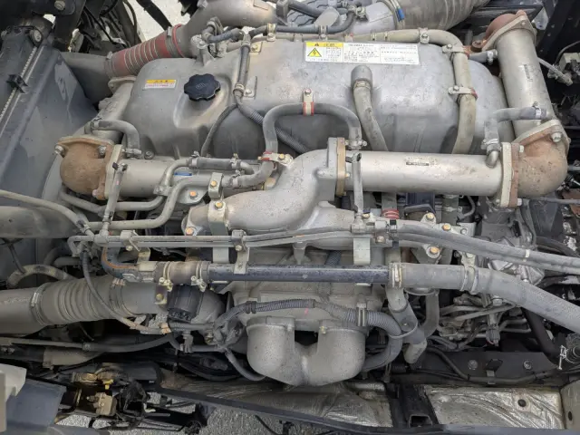 いすゞ ギガ QKG-CXZ77AT(6x4)の写真38