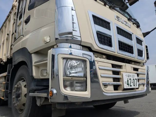 いすゞ ギガ QKG-CXZ77AT(6x4)の写真43