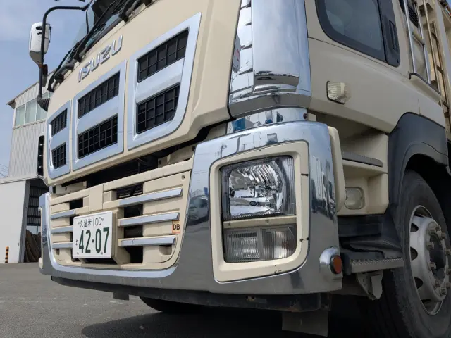 いすゞ ギガ QKG-CXZ77AT(6x4)の写真44