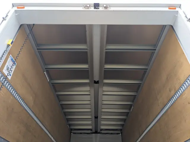 日野 レンジャー 2KG-FD2ABG(2WD)の写真10