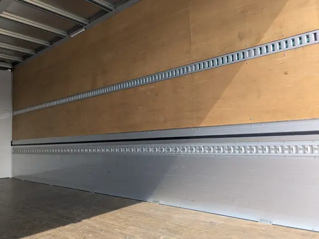 日野 レンジャー 2KG-FD2ABG(2WD)の写真15