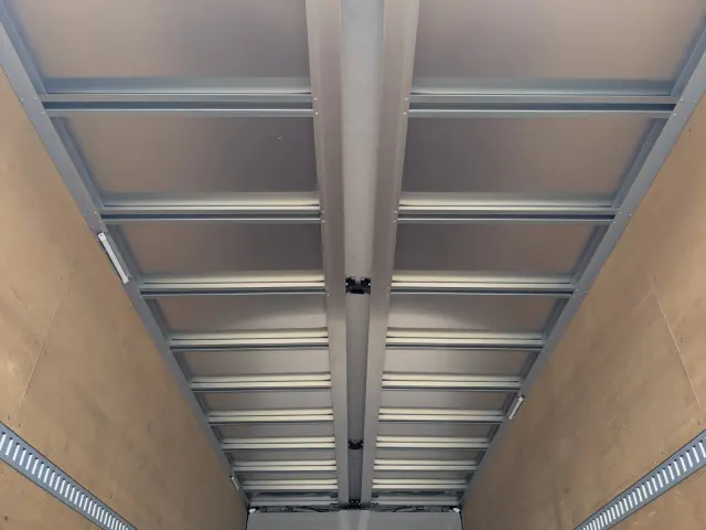 日野 レンジャー 2KG-FD2ABG(2WD)の写真18