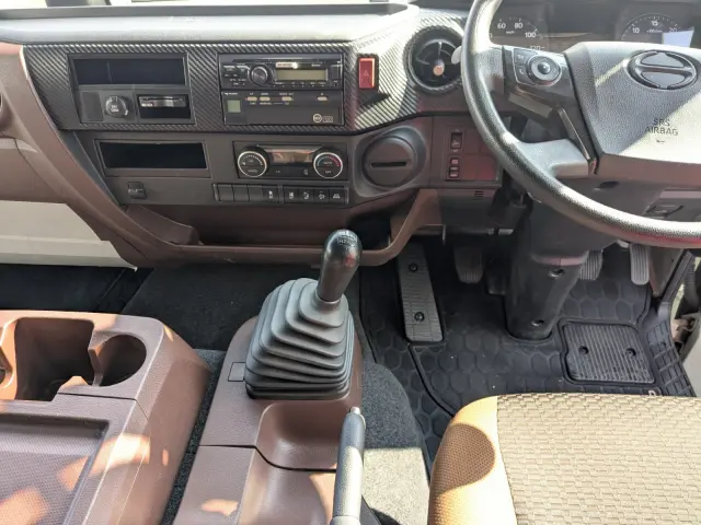 日野 レンジャー 2KG-FD2ABG(2WD)の写真28