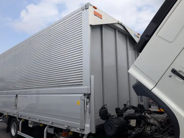 日野 レンジャー 2KG-FD2ABG(2WD)の写真45