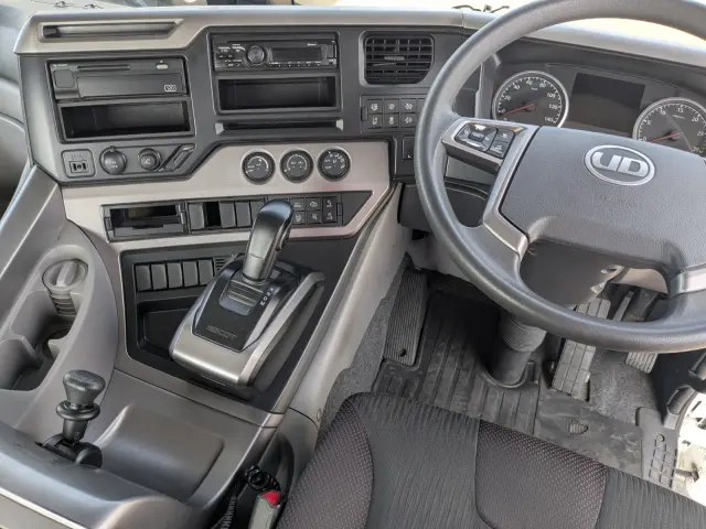 UD クオン 2RG-GK5DAB(2WD)の写真27