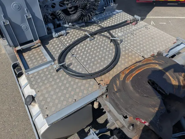 ＵＤ クオン 2RG-GK5DAB(2WD)の写真11