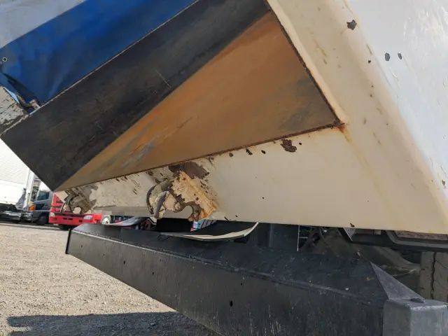 日野 プロフィア 2DG-FA1AGA(6x4)の写真10