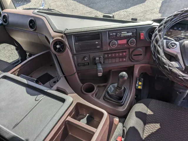 日野 プロフィア 2DG-FA1AGA(6x4)の写真27