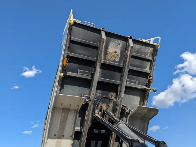 日野 プロフィア 2DG-FA1AGA(6x4)の写真30