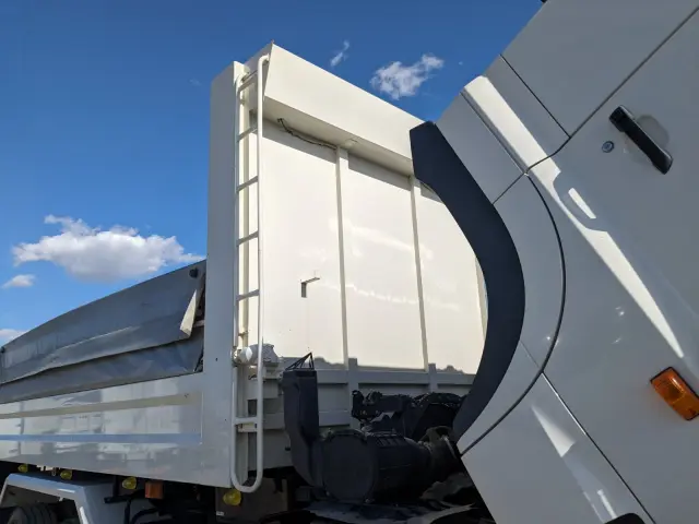 日野 プロフィア 2DG-FA1AGA(6x4)の写真50