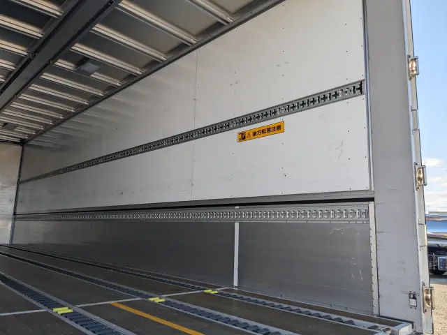 UD クオン 2PG-CG5CA(8x4)の写真17