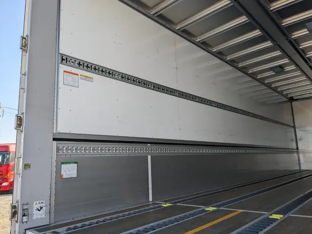 UD クオン 2PG-CG5CA(8x4)の写真18