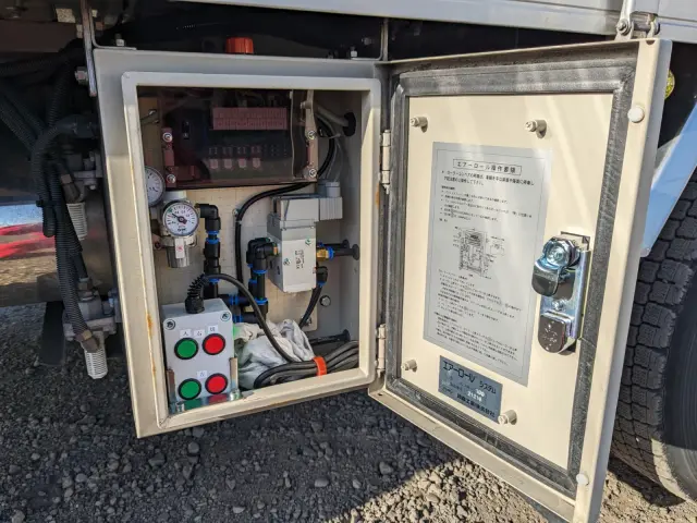 UD クオン 2PG-CG5CA(8x4)の写真32