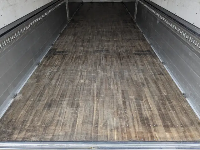 日野 プロフィア 2DG-FW1EHG(8x4)の写真11