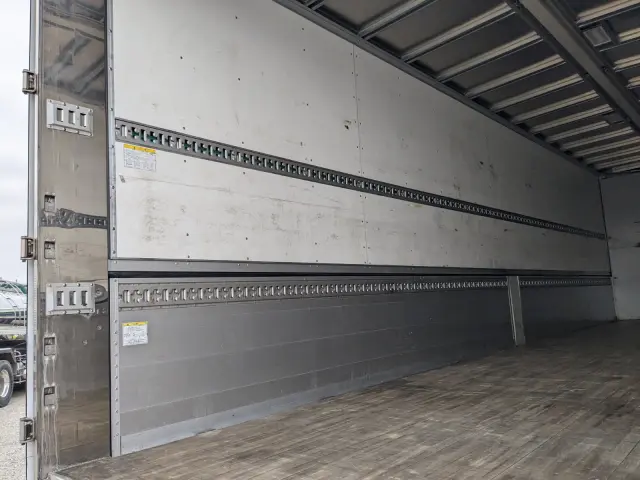 日野 プロフィア 2DG-FW1EHG(8x4)の写真18