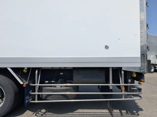 いすゞ ギガ 2PG -CYL77C(6x2)の写真20