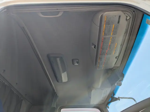 いすゞ ギガ 2PG -CYL77C(6x2)の写真38