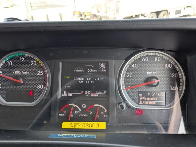 いすゞ ギガ 2PG -CYL77C(6x2)の写真39