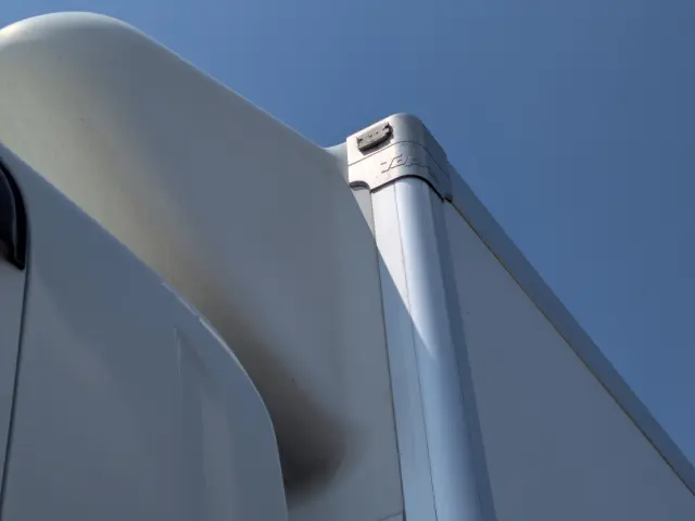 いすゞ ギガ 2PG -CYL77C(6x2)の写真50