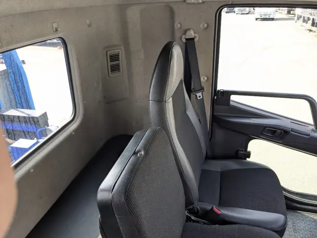 三菱 ファイター 2KG-FK61F(2WD)の写真29